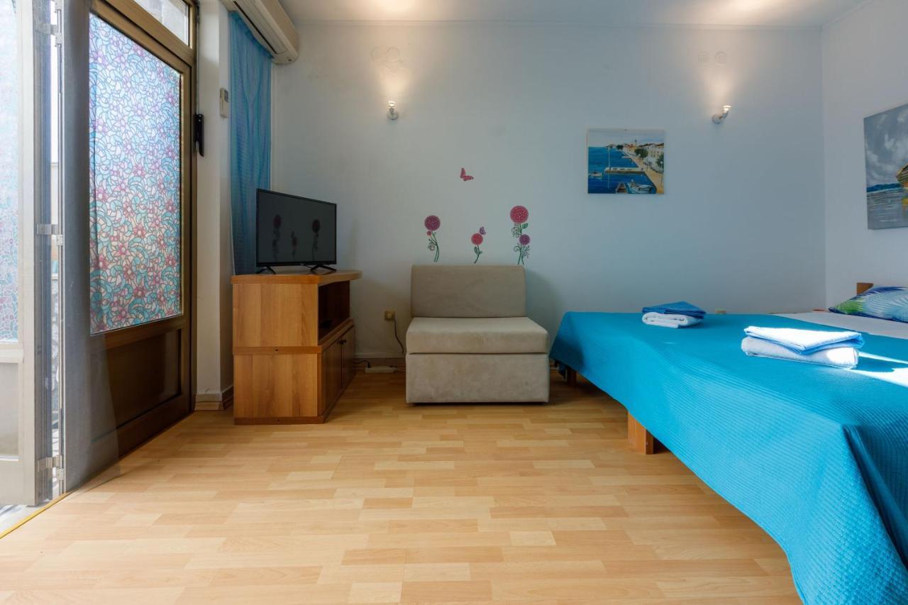 Apartments Budzyn Novi Vinodolski Exterior photo